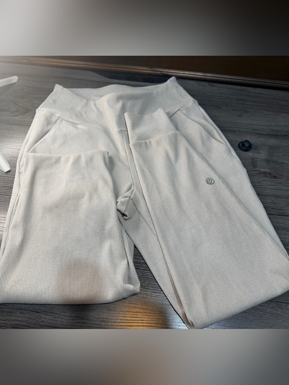 LIKE NEW SIZE S MPG Women's Ribbed Jogger Pants - Light Gray